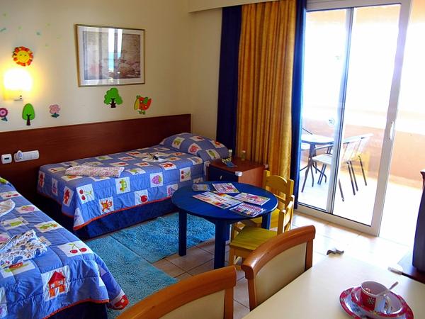 Apartments in a hotel for families with children Sun Beach Resort Complex 4 * (Rhodes, Greece)